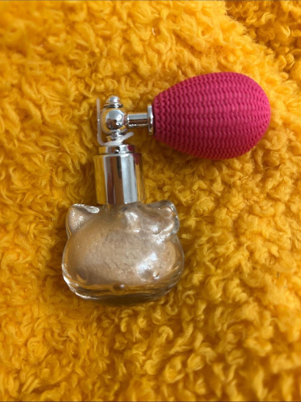Pink Atomizer Perfume Bottle with Clear Cat-Shaped Glass